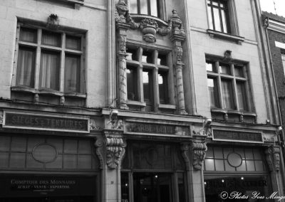 Arras: façade d'un ancien commerce