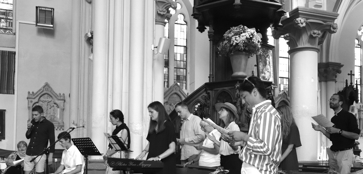 On chante les louanges dans l'église Notre Dame de Libercourt